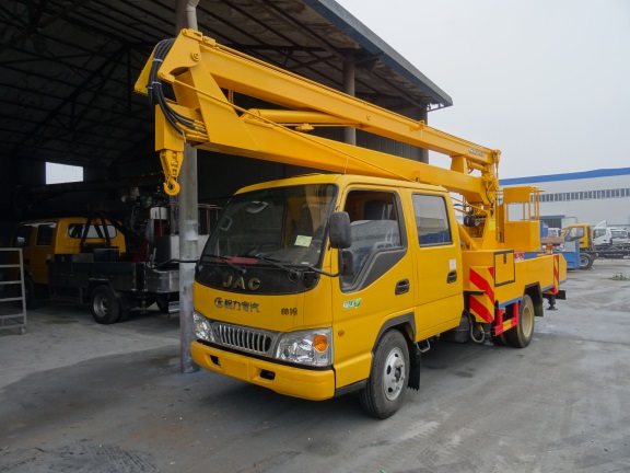 國五江淮雙排高空作業(yè)車(chē)(12-16米)