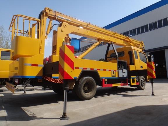 東風(fēng)多利卡18米高空作業(yè)車(chē)