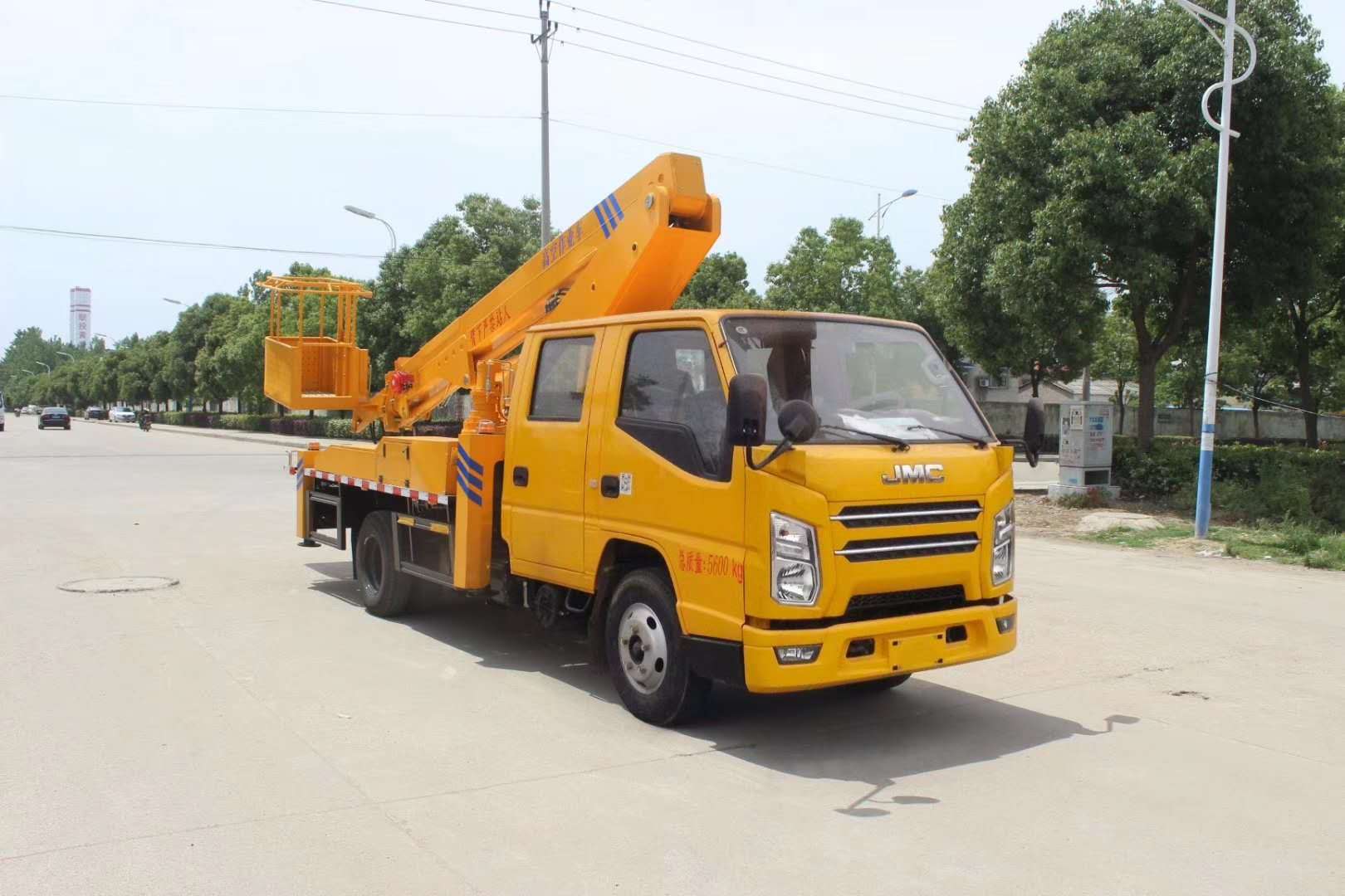 江鈴雙排國六17.5米高空作業(yè)車(chē)