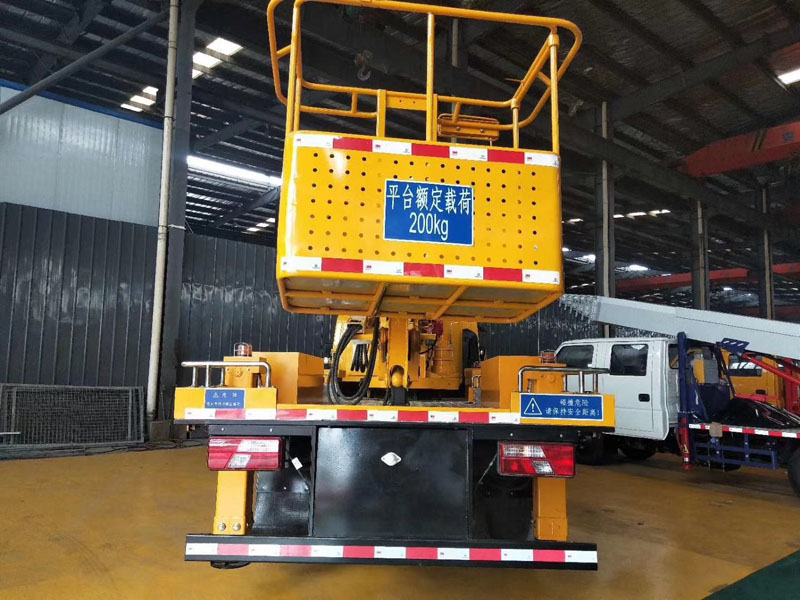 江鈴22米伸縮臂高空作業(yè)車(chē)圖片展