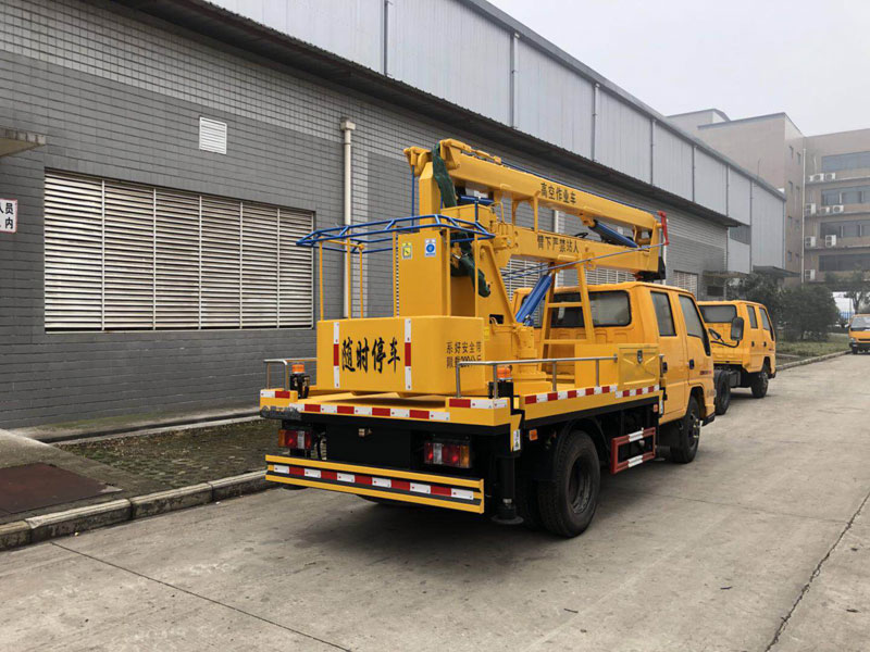 江鈴12米藍牌高空作業(yè)車(chē)