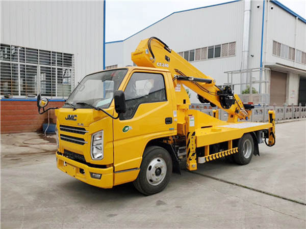 國六24米伸縮臂高空作業(yè)車(chē)