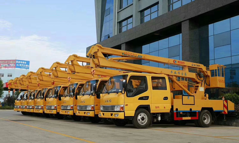 山東江淮駿鈴12米高空作業(yè)車(chē)8臺整裝待發(fā)