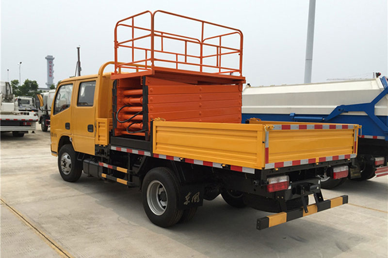 東風(fēng)12米剪叉式高空作業(yè)車(chē)