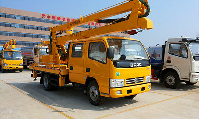 行駛中的高空作業(yè)車(chē)需要注意哪些？