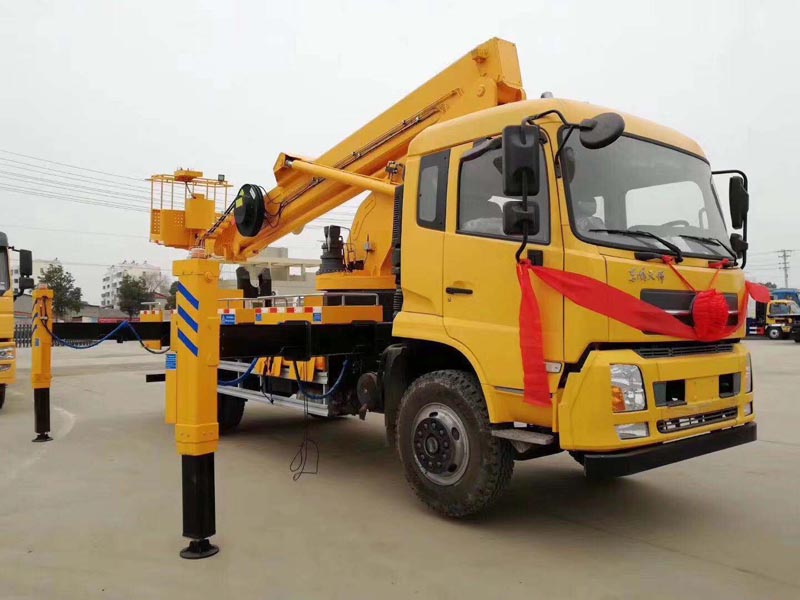 國六東風(fēng)天錦32米伸縮臂式高空作業(yè)車(chē)