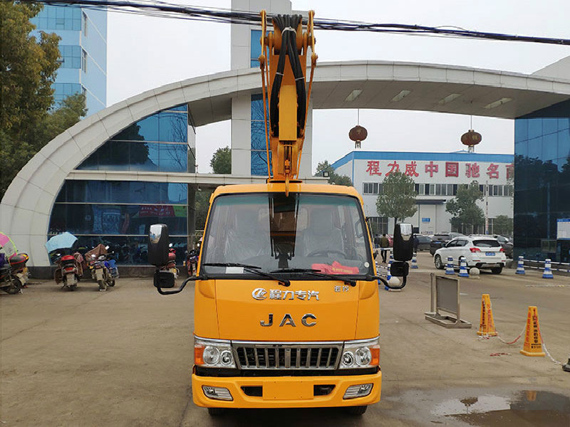 十幾萬(wàn)的江準14米高空作業(yè)車(chē) 性能強 性?xún)r(jià)高