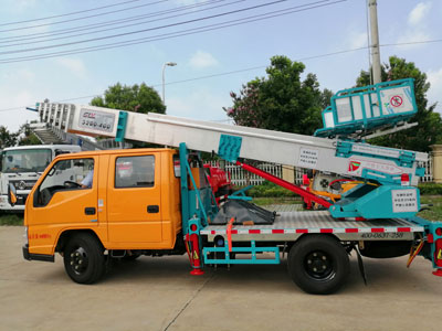 江鈴32米云梯高空作業(yè)車(chē)