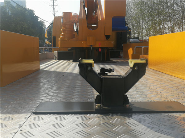國六江鈴26米伸縮臂高空作業(yè)車(chē)