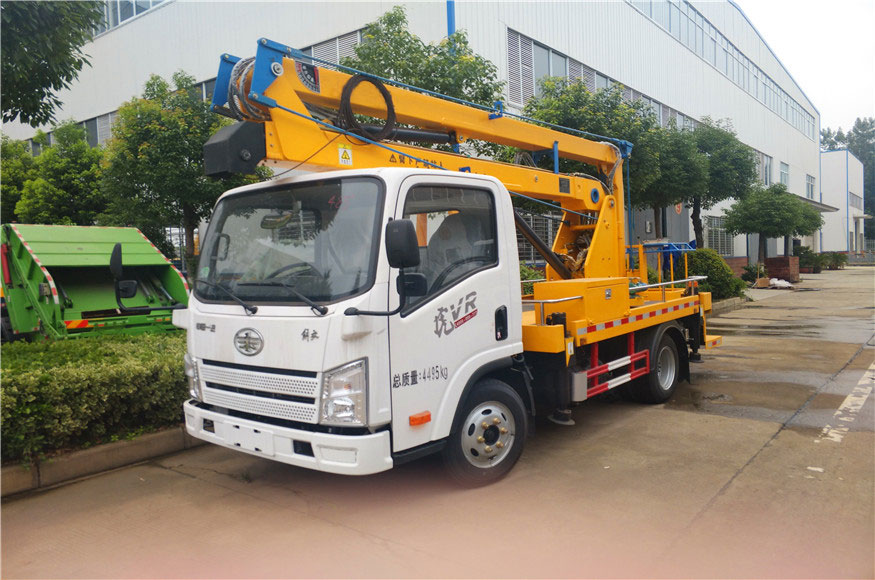 最新國六解放13.5米高空作業(yè)車(chē)