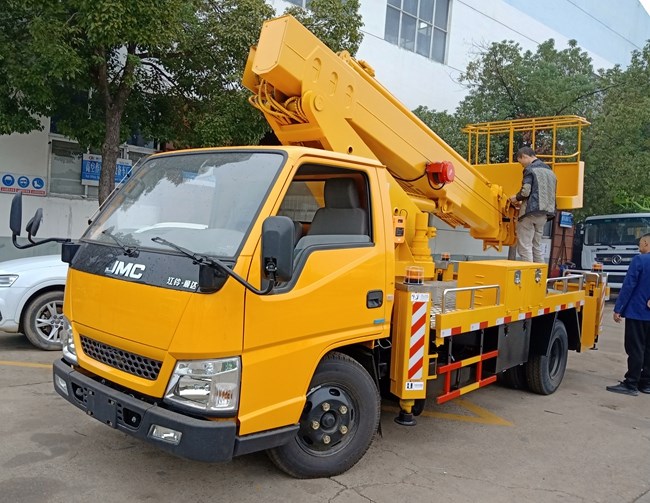 江鈴順達16米伸縮臂式高空作業(yè)車(chē)