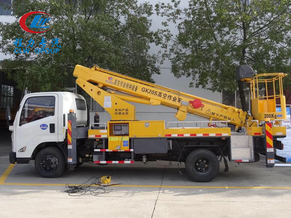 江鈴20米伸縮臂高空作業(yè)車(chē)