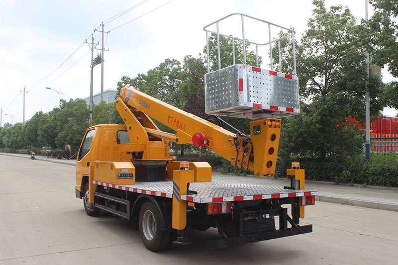 江鈴國六21米藍牌高空作業(yè)車(chē)