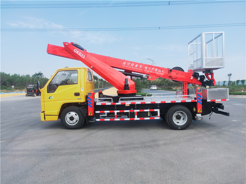 國六23米藍牌直臂高空作業(yè)車(chē)