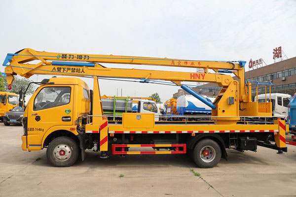 東風(fēng)多利卡D7國六18米折疊臂式高空作業(yè)車(chē)