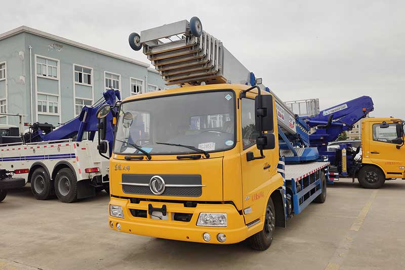 東風(fēng)天錦45米云梯車(chē)