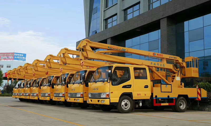 山東江淮駿鈴12米高空作業(yè)車(chē)8臺整裝待發(fā)