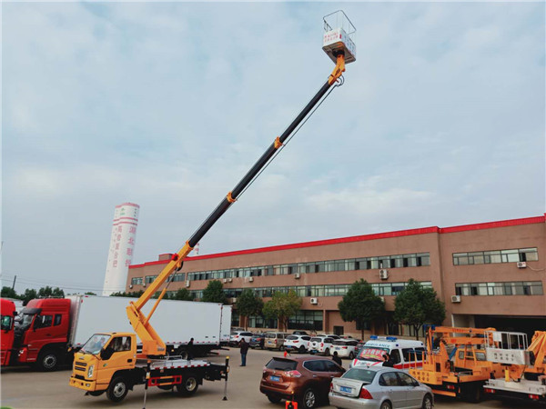21米高空作業(yè)車(chē)-藍牌江鈴國六