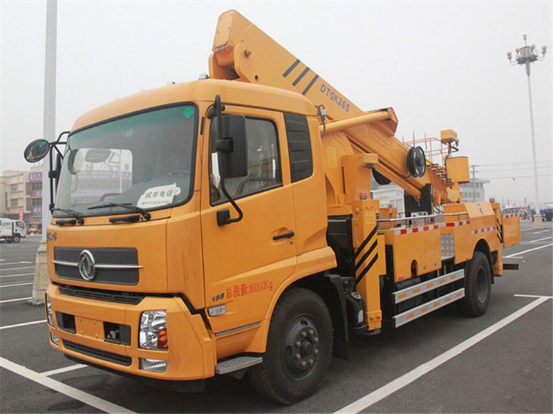 天錦26米伸縮臂高空車(chē)