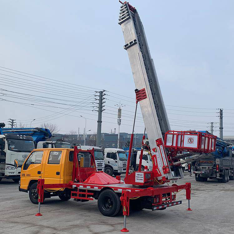 國六云梯高空車(chē)-江鈴上料云梯車(chē)