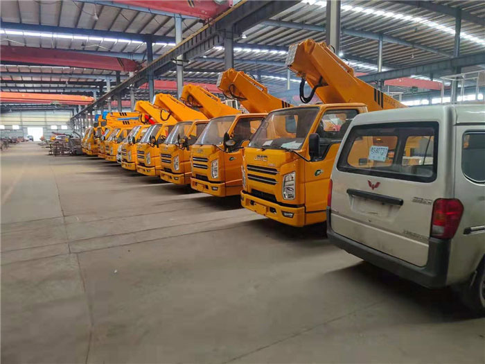 國六東風(fēng)24米直臂高空作業(yè)車(chē)價(jià)格