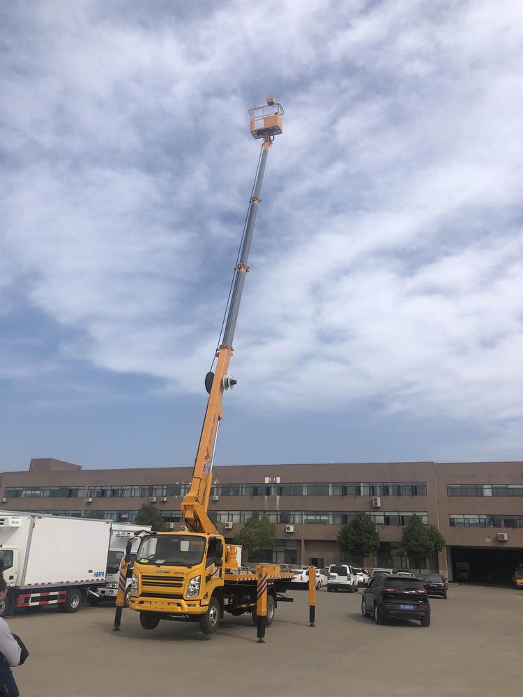 國六江鈴26米直臂式高空作業(yè)車(chē)