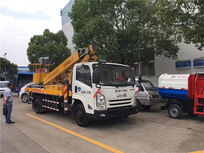 江鈴順達藍牌12米高空作業(yè)車(chē)