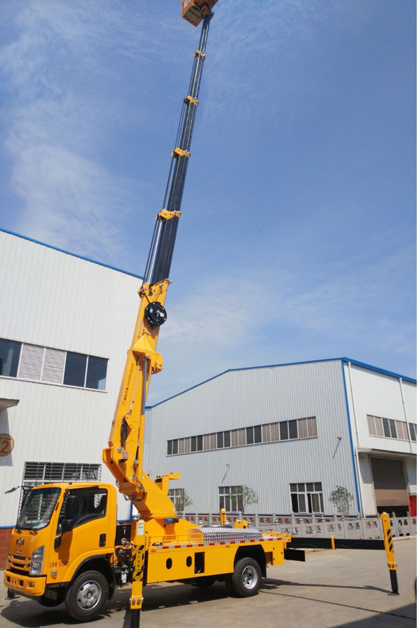 慶鈴32米直臂高空作業(yè)車(chē)