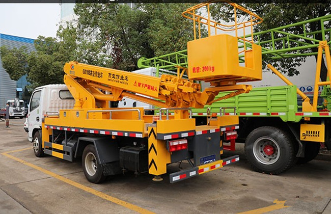 東風(fēng)D7國六18米直臂式高空作業(yè)車(chē)
