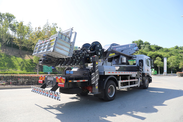 東風(fēng)D9國六45米高空作業(yè)車(chē)