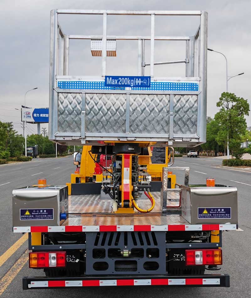 23米高空作業(yè)車(chē)