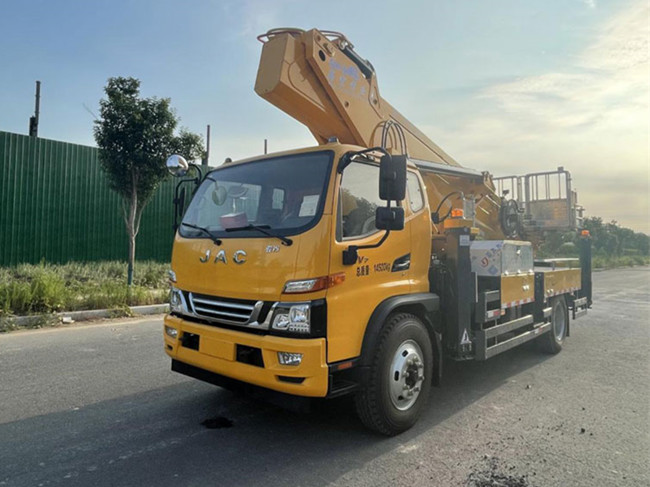 江淮駿鈴40米直臂式高空作業(yè)車(chē)