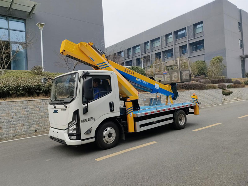 純電動(dòng)江鈴23米高空作業(yè)車(chē)