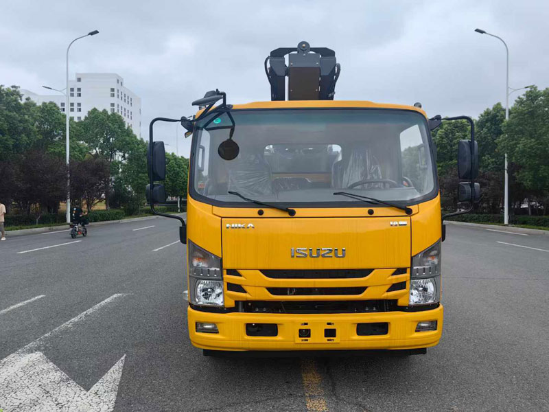 程力華鑫慶鈴鈴咖36米直臂高空作業(yè)車(chē)