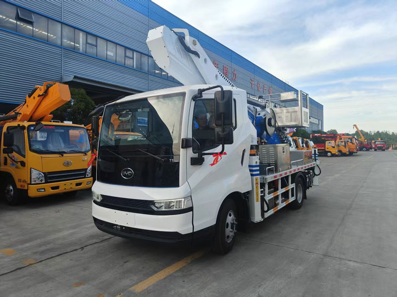 比亞迪混動(dòng)33米直臂高空作業(yè)車(chē)