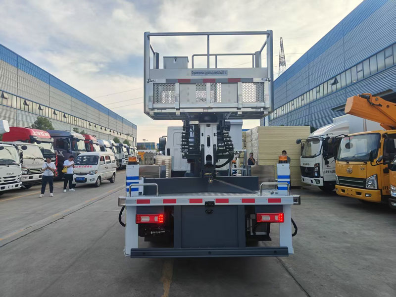 比亞迪混動(dòng)33米直臂高空作業(yè)車(chē)